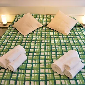 casa-rita-pietra-ligure.hotelitalianriviera.com/